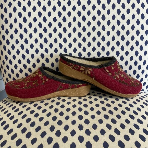 Taos Woolderness 2 Clogs Size 9 - Picture 7 of 7
